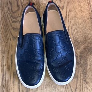 Gucci monogram women’s US 8.5 EU 38 1/2 G